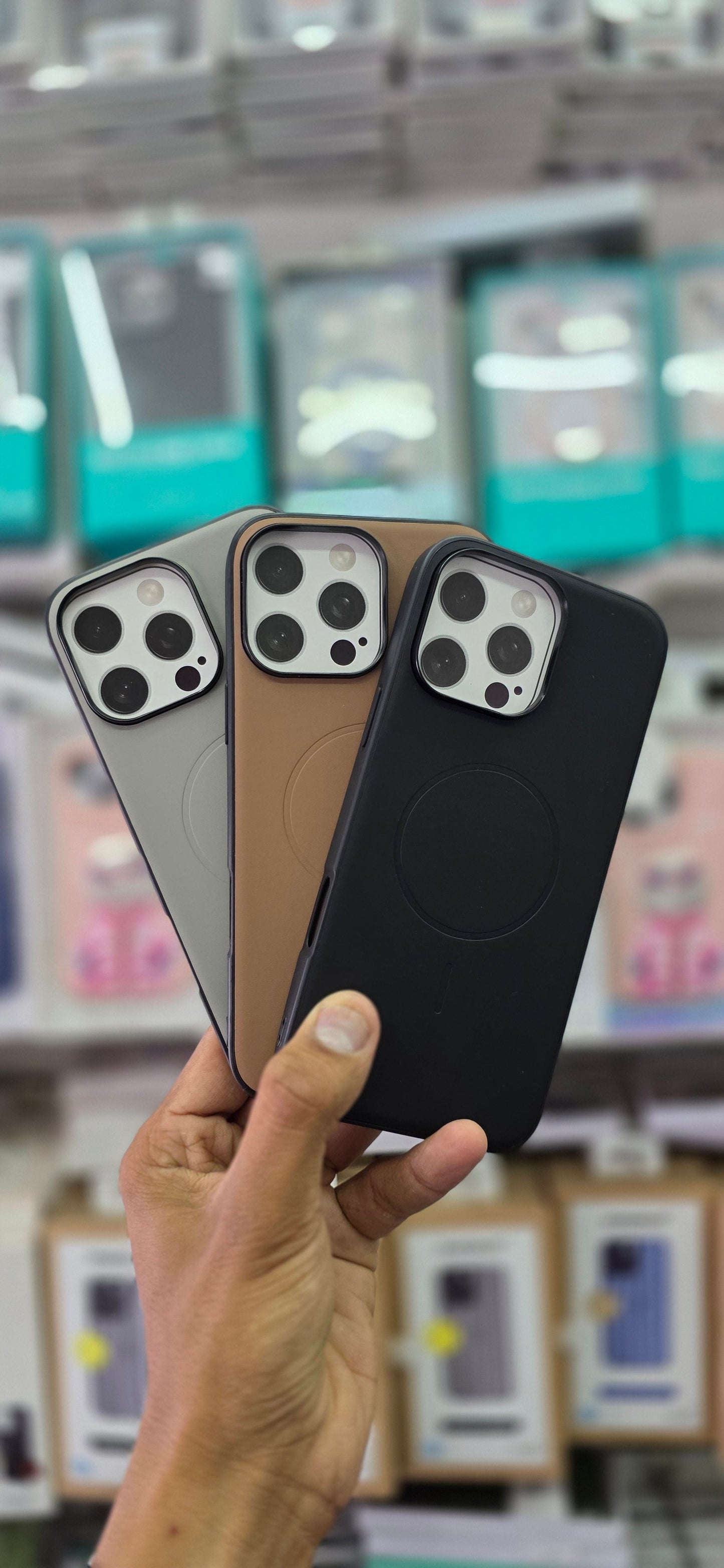 X-LEVEL Magnet Duke Leather Case - iPhone 16 Pro Max