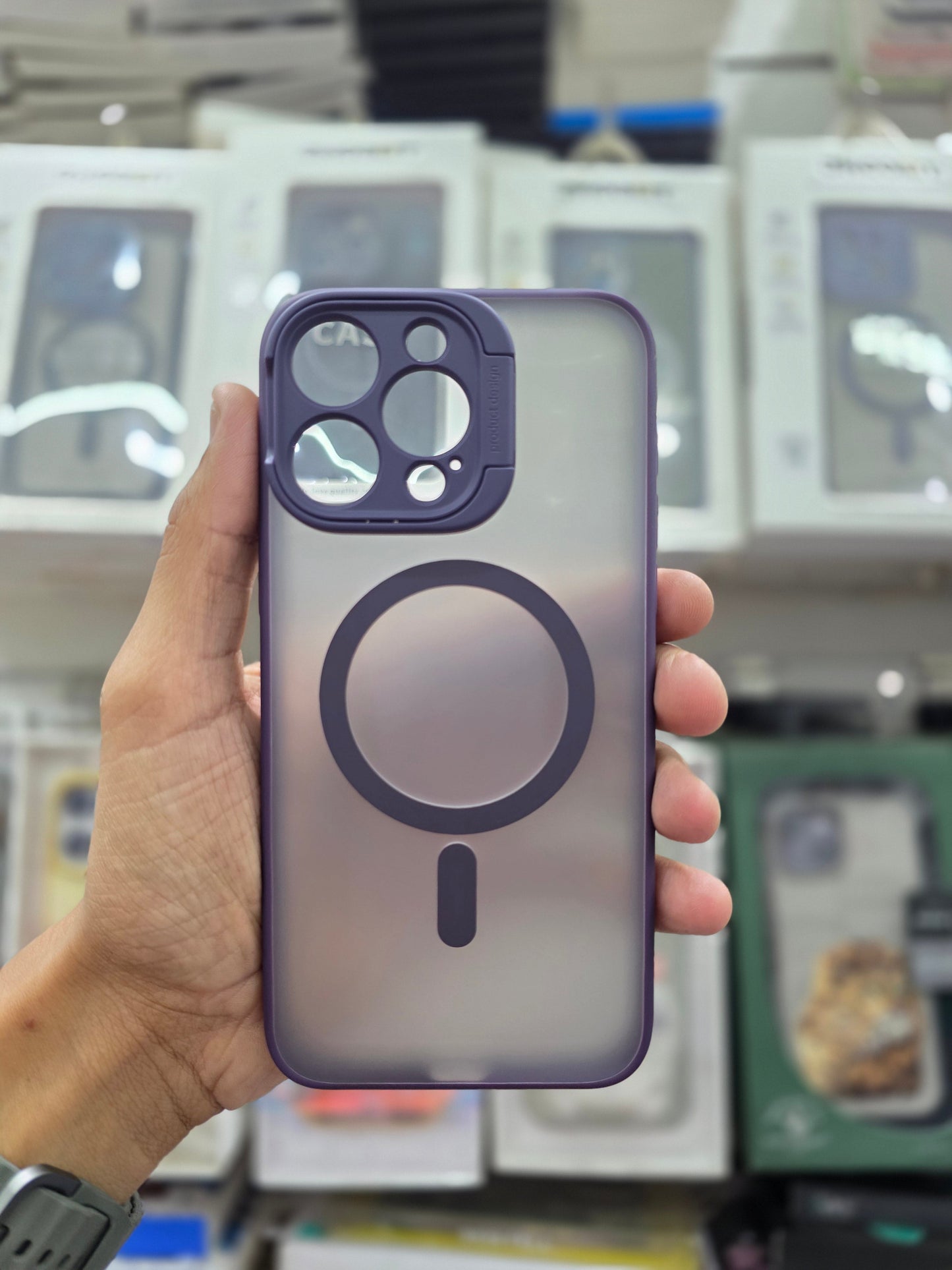 Jmookit Lenswing Magnetic Case - iPhone 15 Pro Max