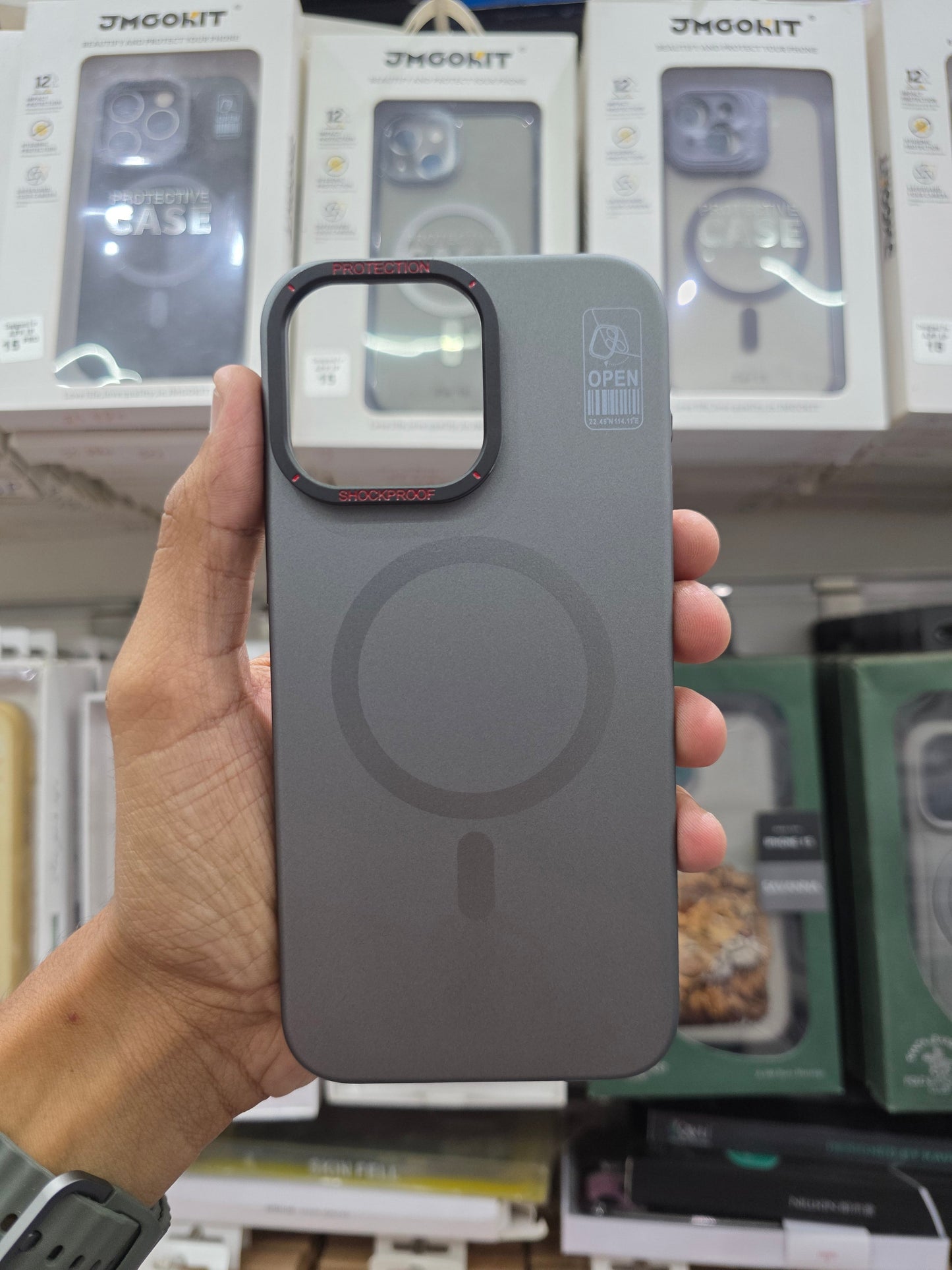 Jmookit Lenswing a Magnetic Case - iPhone 15 Pro Max