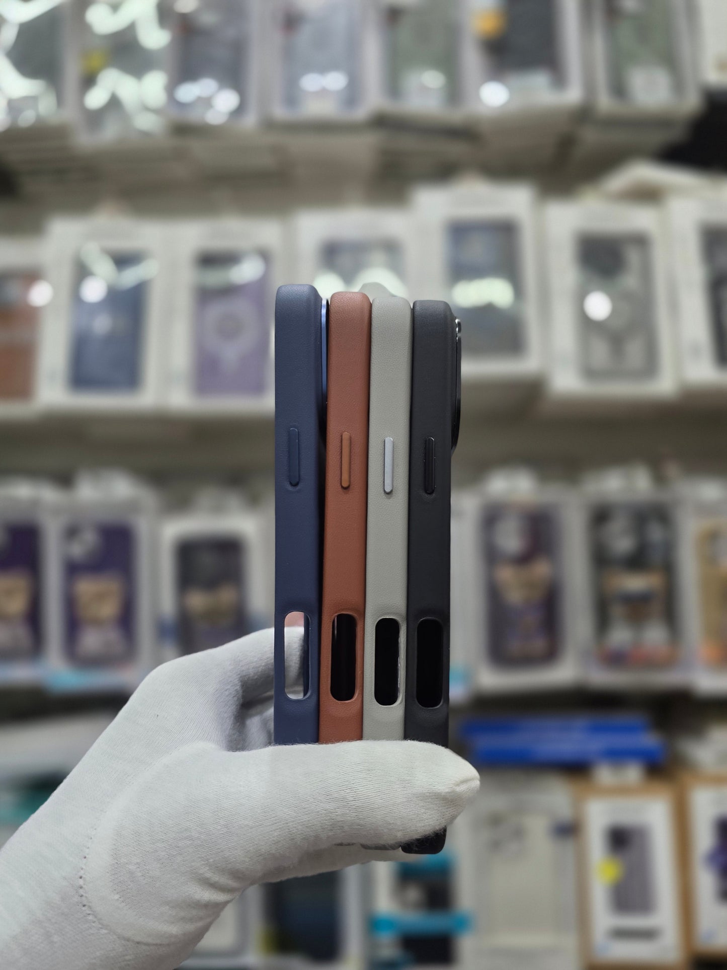 Santa Barbara Justin Series For iPhone 17 Pro