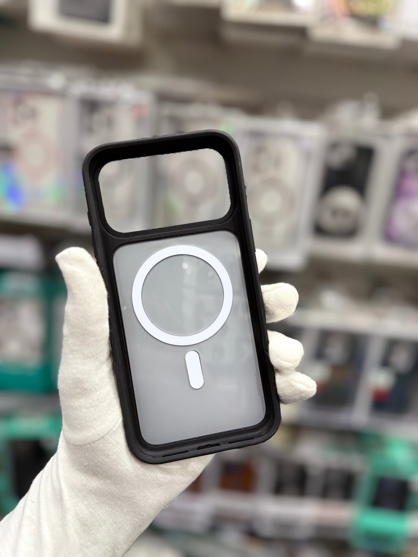 NY Mate Silicone Case With Magsafe - iPhone 17 Pro