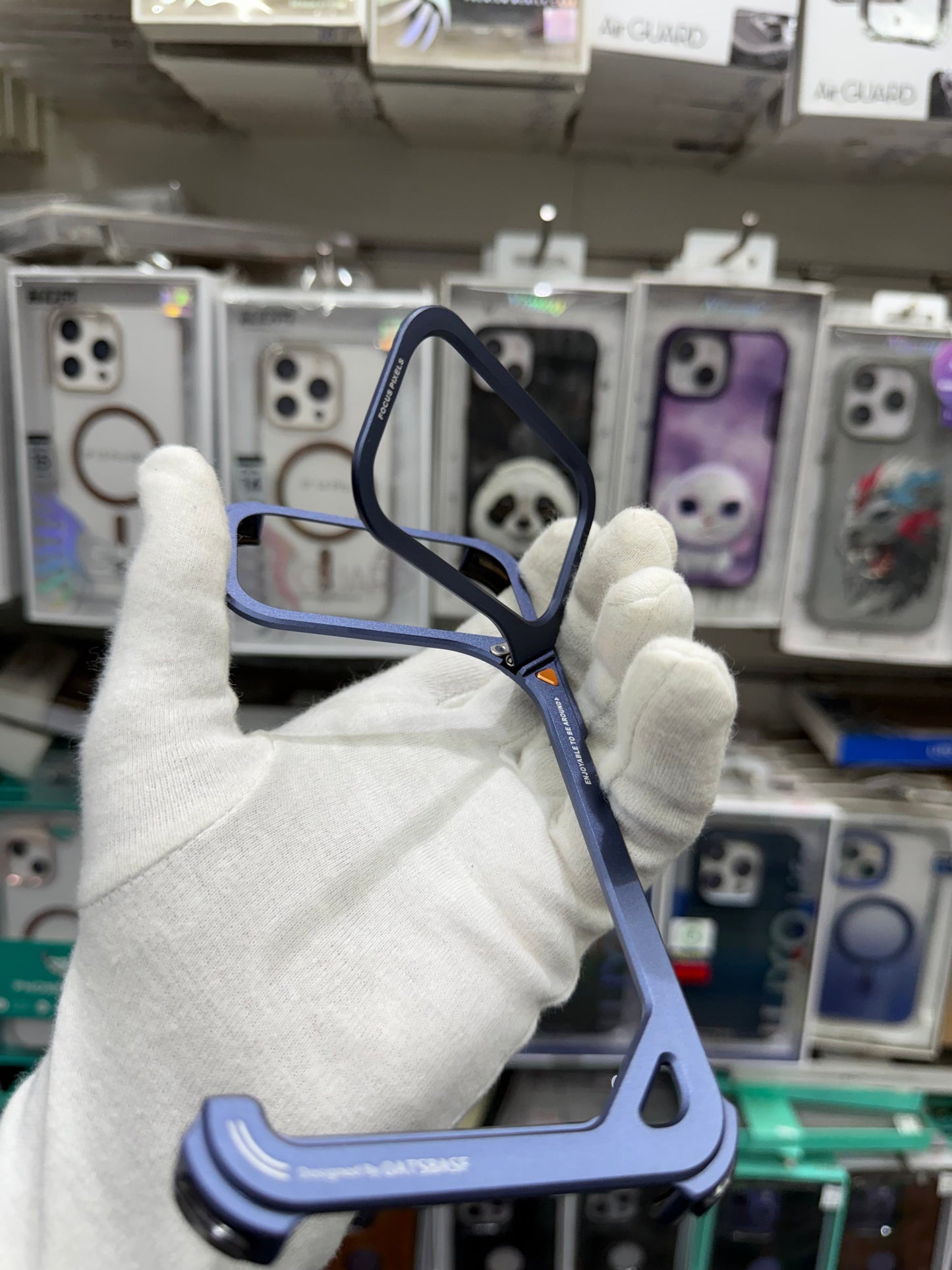 Metal Bumper Frame Case With Bracket Stand - iPhone 17 Pro Max