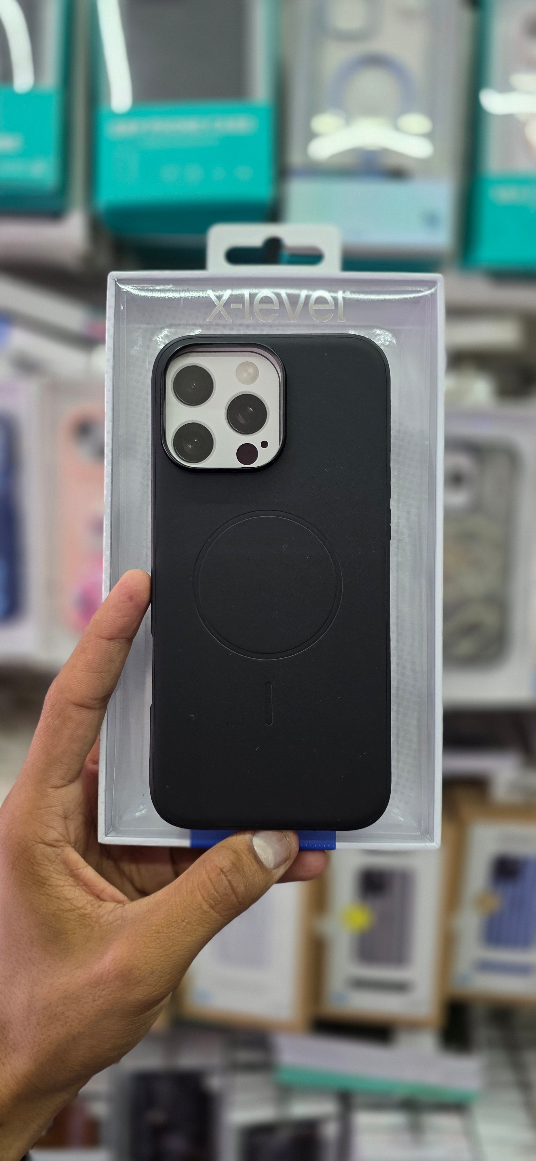 X-LEVEL Magnet Duke Leather Case - iPhone 16 Pro