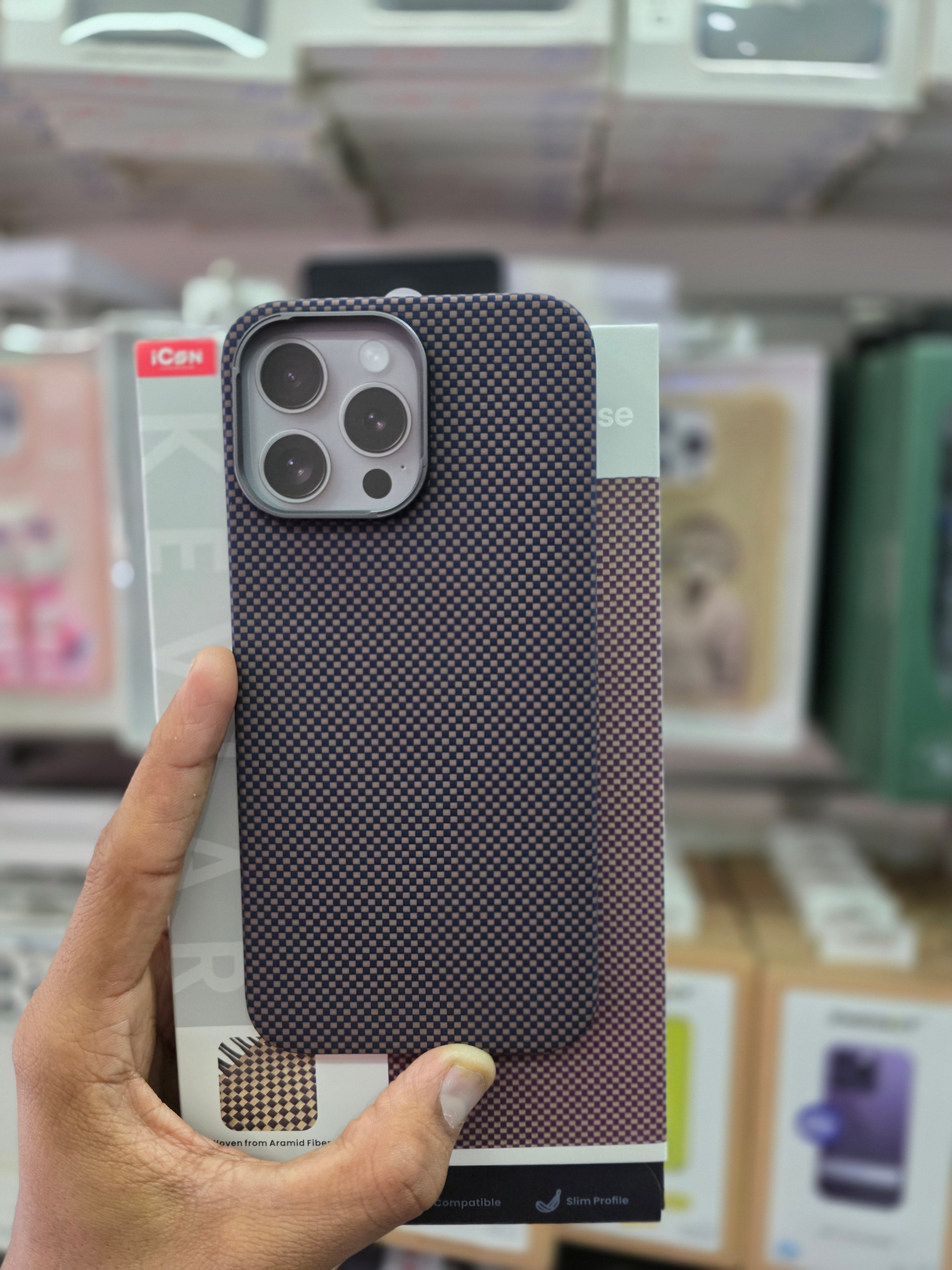 icon MagSafe Kevlar Carbon Fiber Texture - iPhone 16 Pro Back Cover