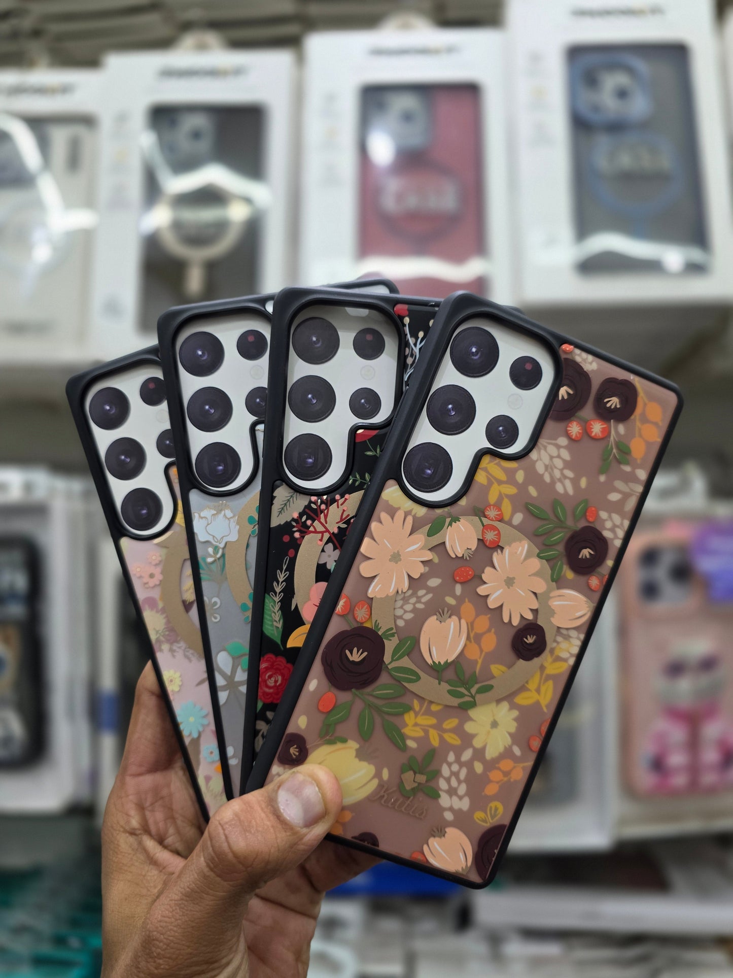 Kutis Floral Printed Shockproof MagSafe Case - Samsung S24 Ultra
