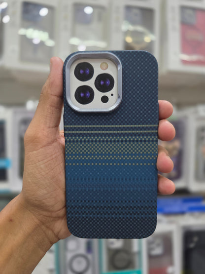 Luxo Carbon Fiber Magsafe Case - iPhone 15 Pro Back Cover