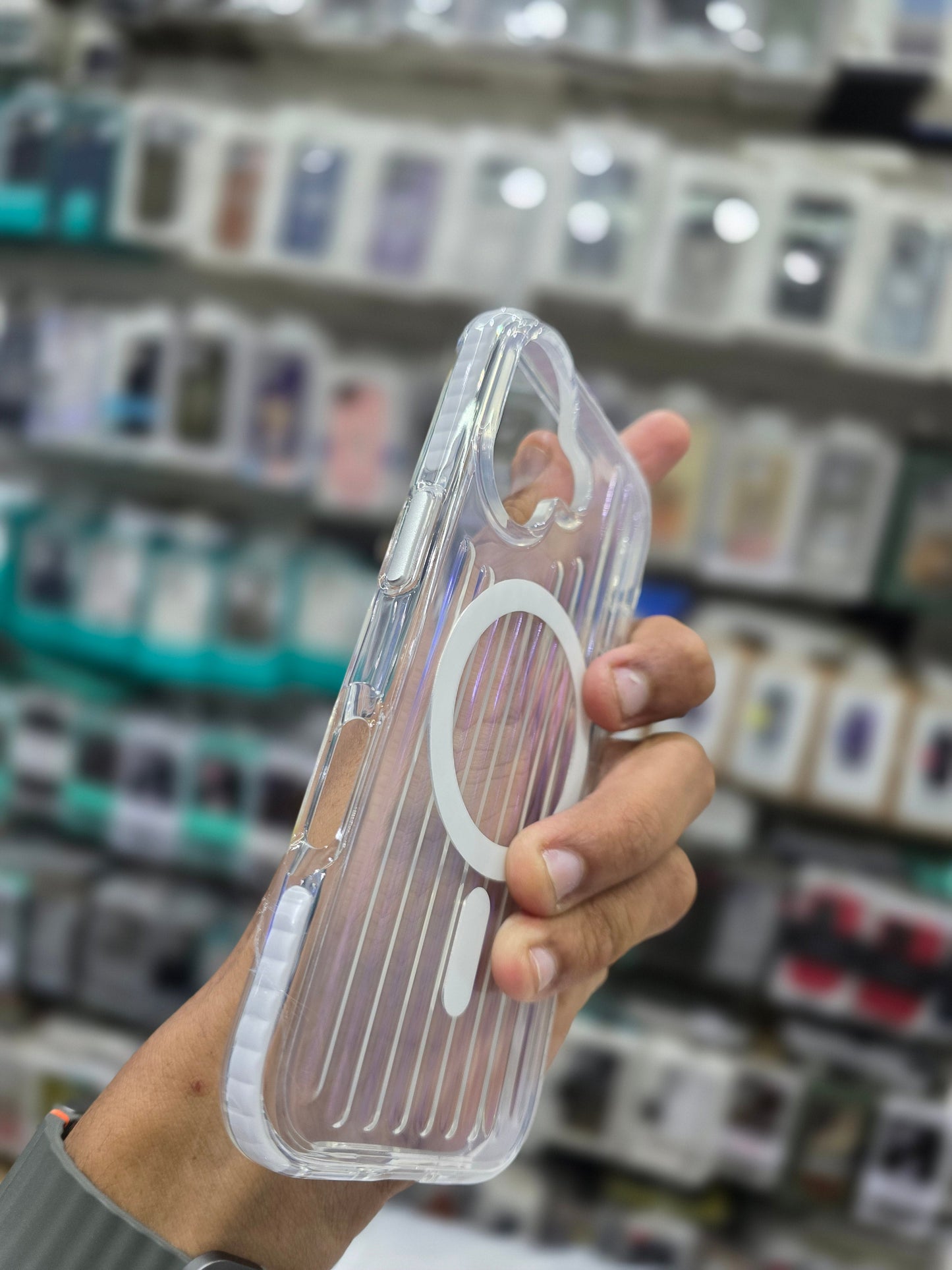 Rock Ribbed Glow Magnetic Case Cover - iPhone 17