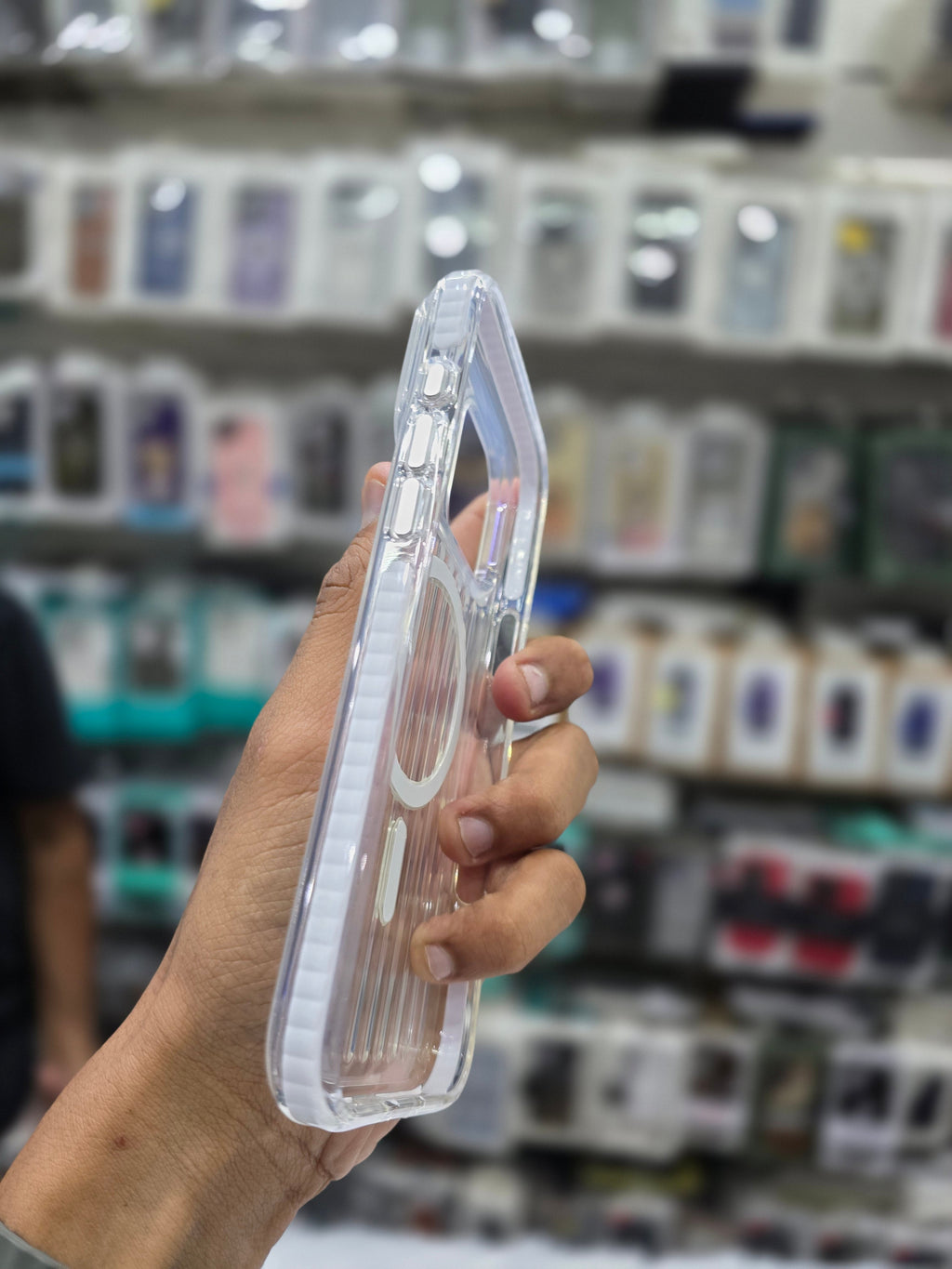 Rock Ribbed Glow Magnetic Case Cover - iPhone 17 Pro Back Cover