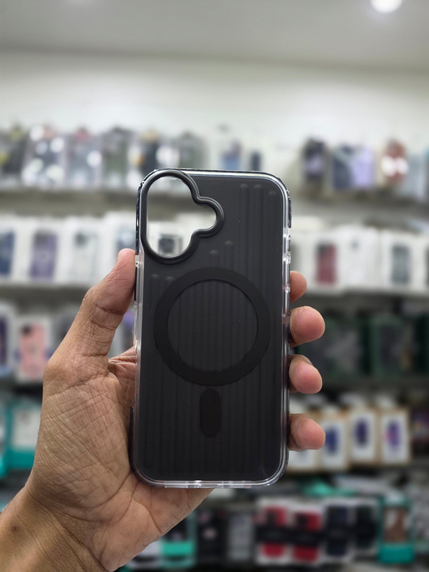 Rock Ribbed  Magnetic Case Cover - iPhone 17