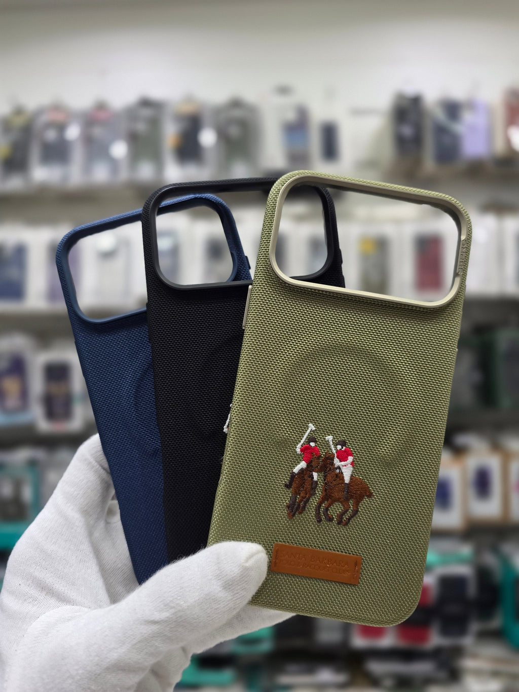 Santa Barbara Yolanda Magsafe Series For iPhone 17 Pro Max Back Cover