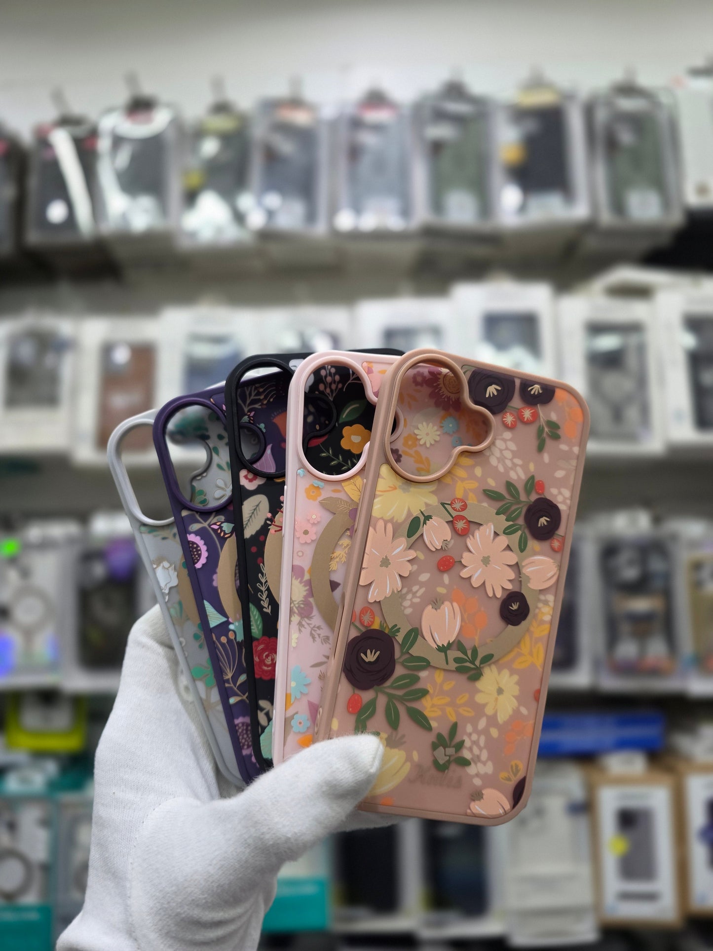 Kutis Floral Printed Shockproof MagSafe Case - iPhone 17