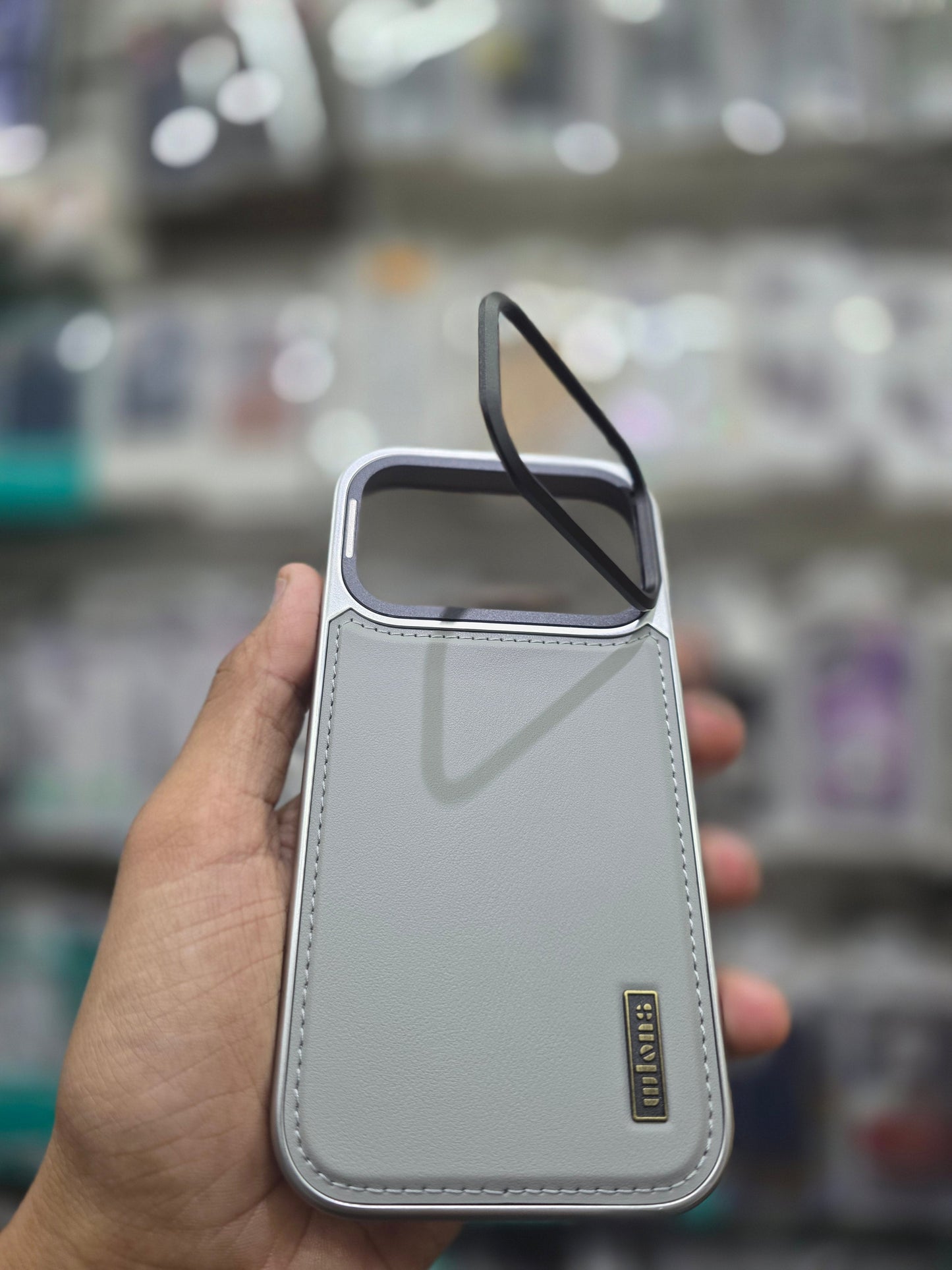 Wlons Classic Leather Magsafe With Bracket & AI Sensor - iPhone 17 Pro Max