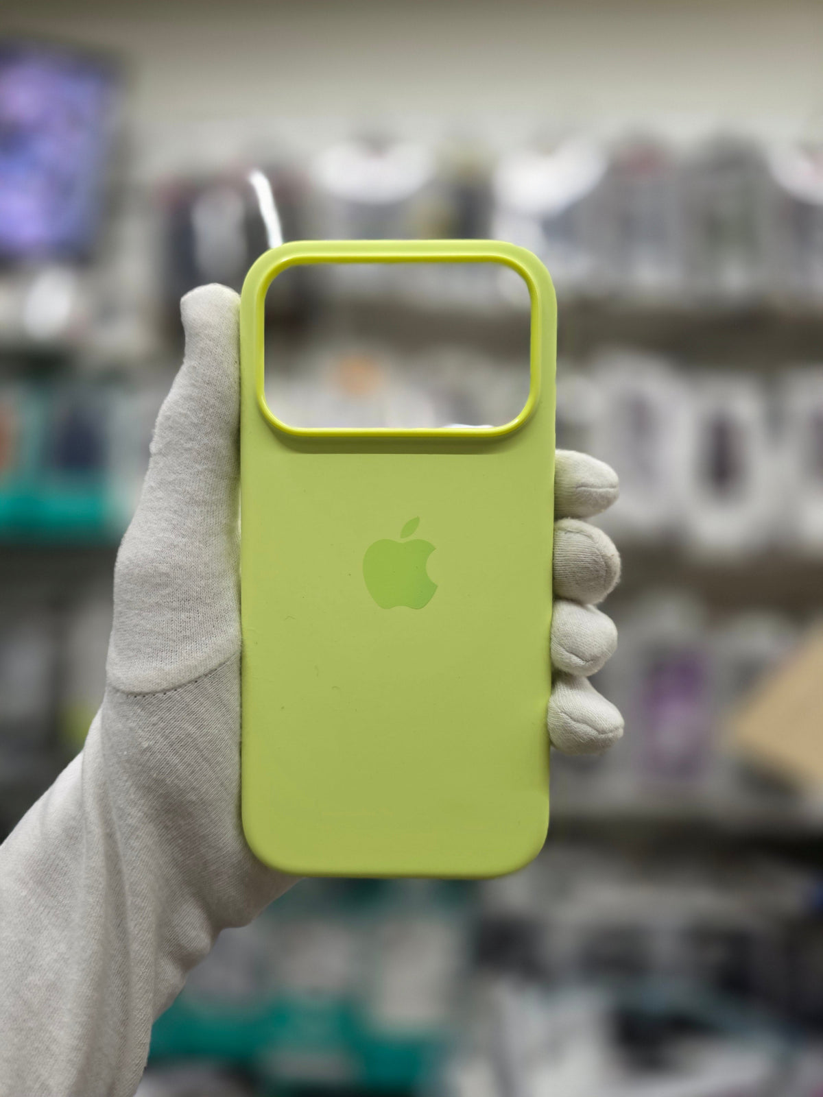 Silicone Case With Magsafe - iPhone 17 Pro Max Back Cover