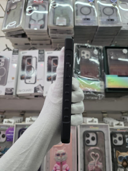 UAG Pathfinder - iPhone 15 Pro Back Cover