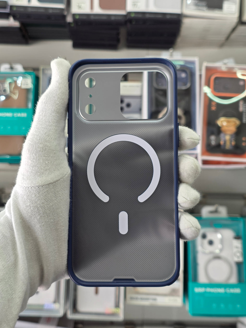 NY Mate Frosted With Magsafe - iPhone 17 Pro Max Back Case