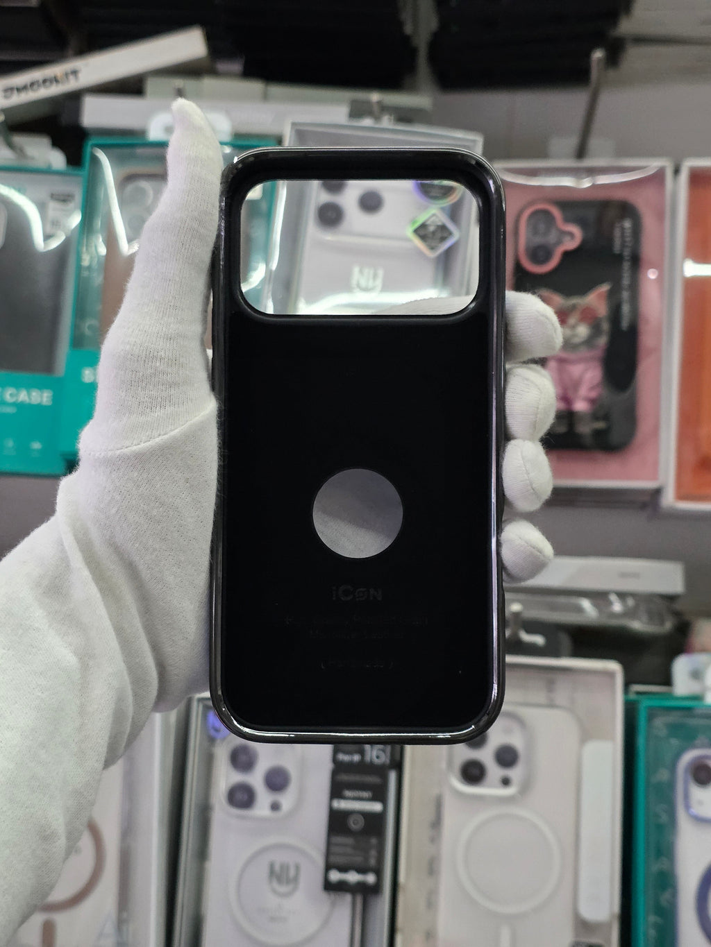 ICON Classic Leather - iPhone 18 Pro Back Case