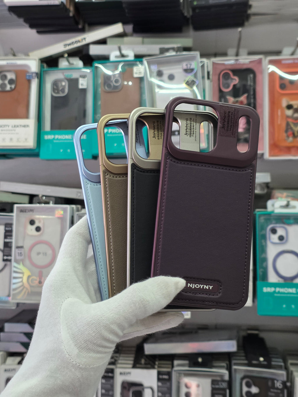 NY Leather Perfume - iPhone 18 Pro Back Cover
