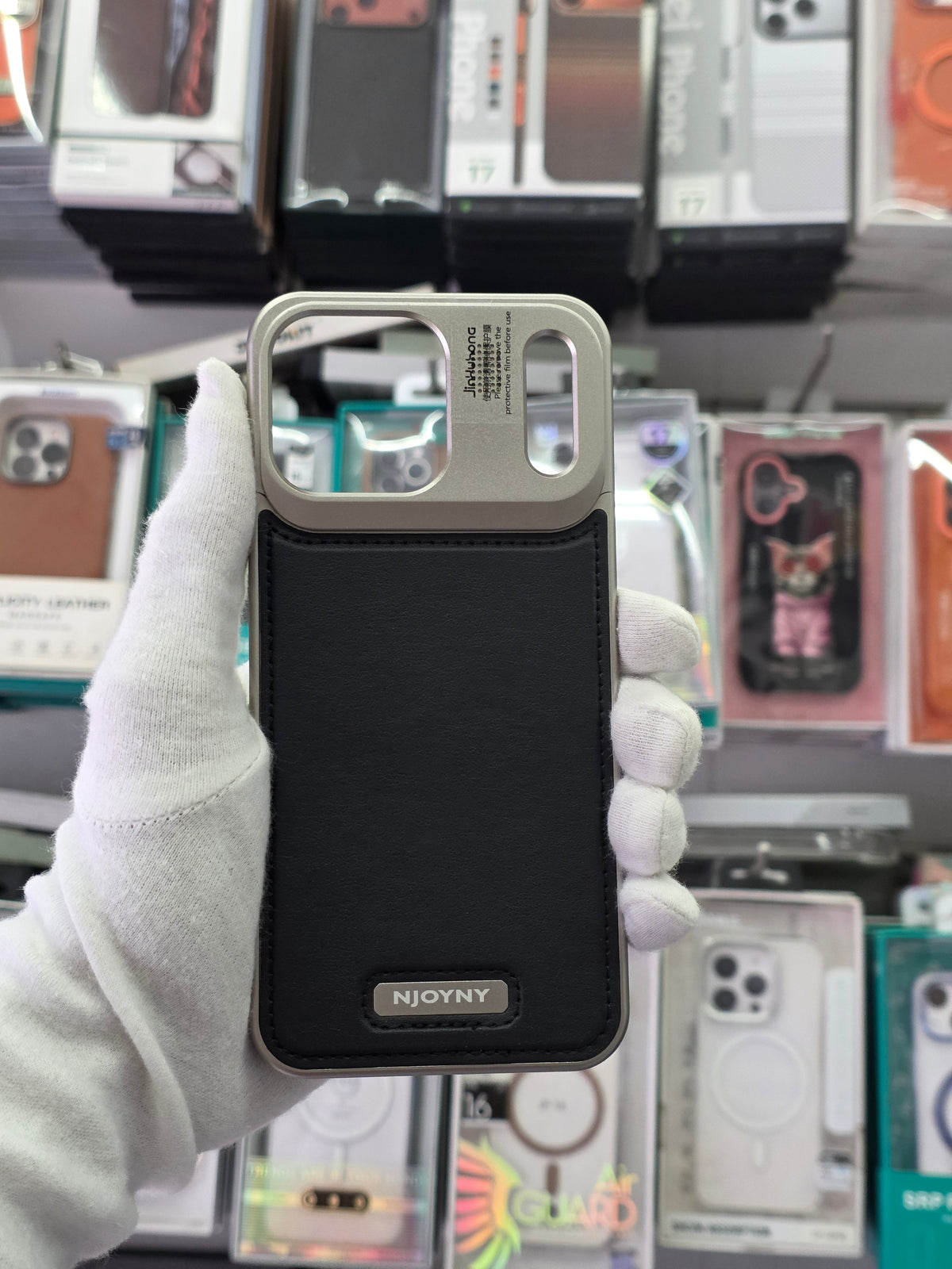 NY Leather Perfume - iPhone 18 Pro Back Cover