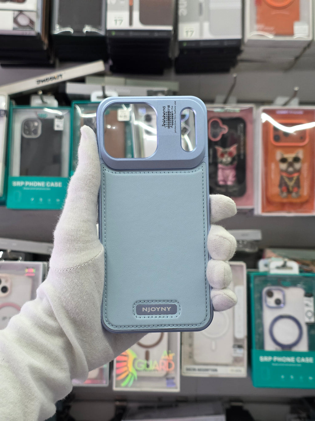 NY Leather Perfume - iPhone 18 Pro Back Cover