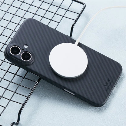 X-LEVEL Magnetic Carbon Fiber Texture Case - iPhone 16 Back Cover