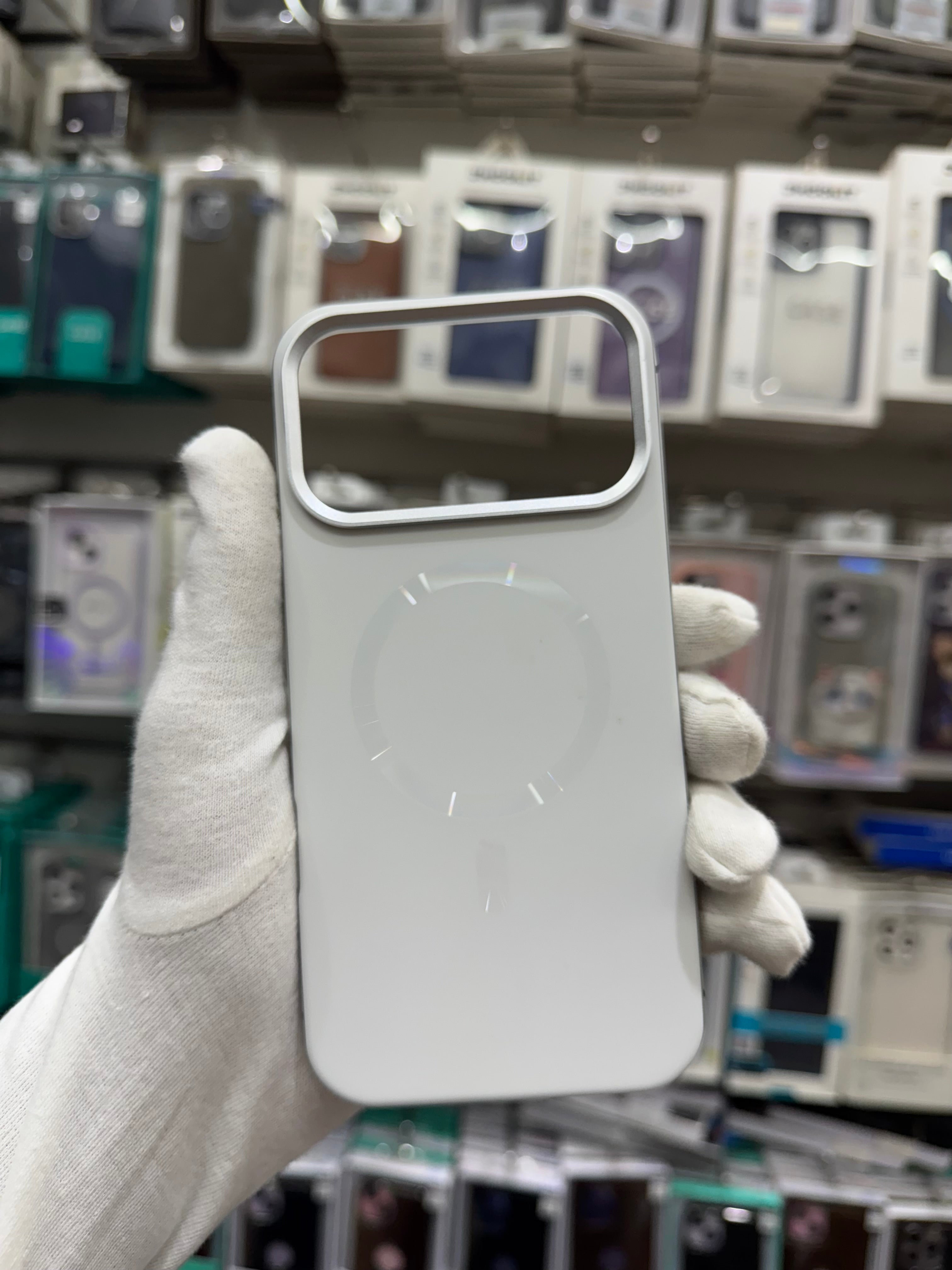 NY Metallic MagSafe Case - iPhone 17 Pro Max Back Cover