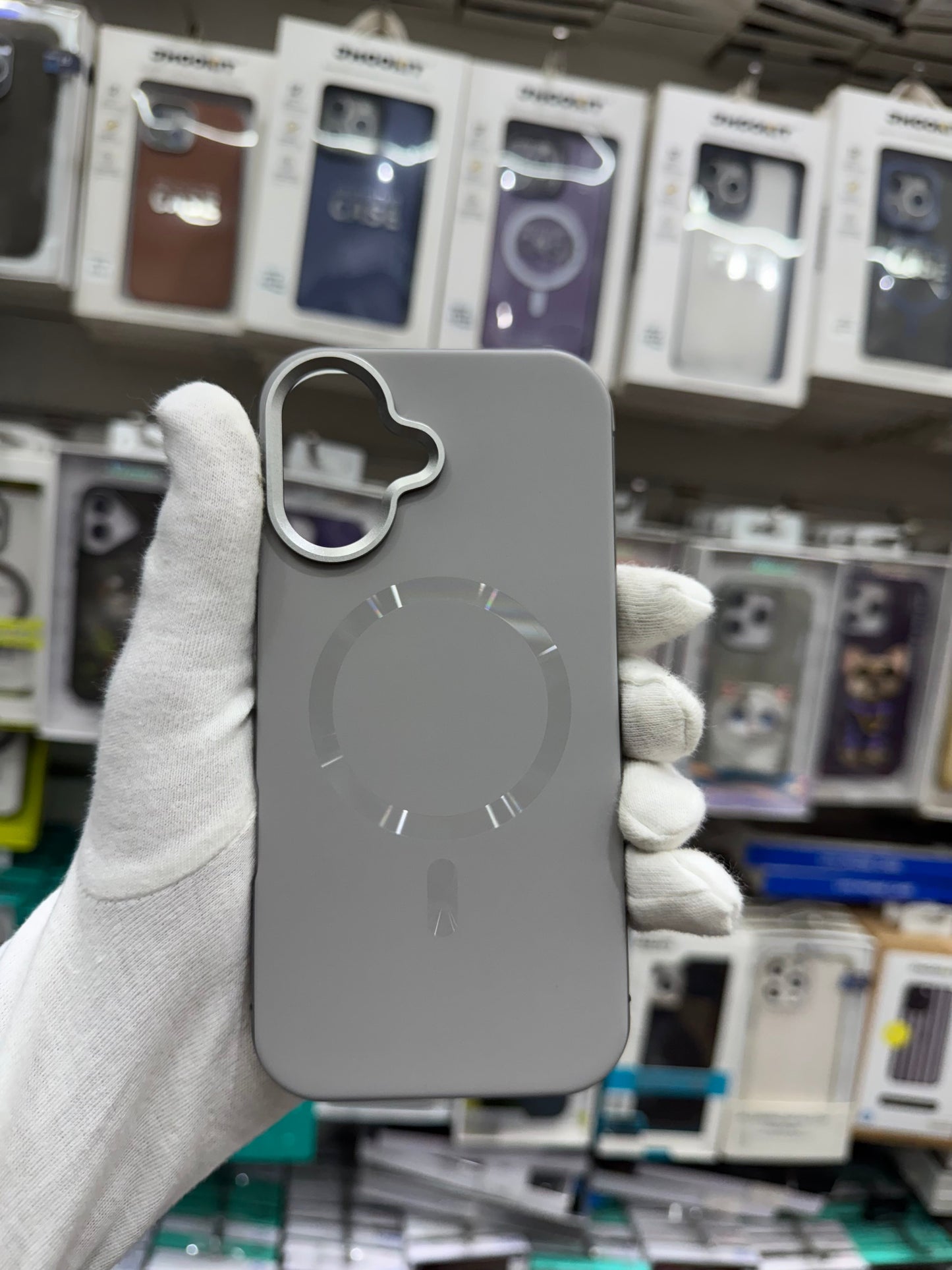 NY Metallic MagSafe Case - iPhone 17