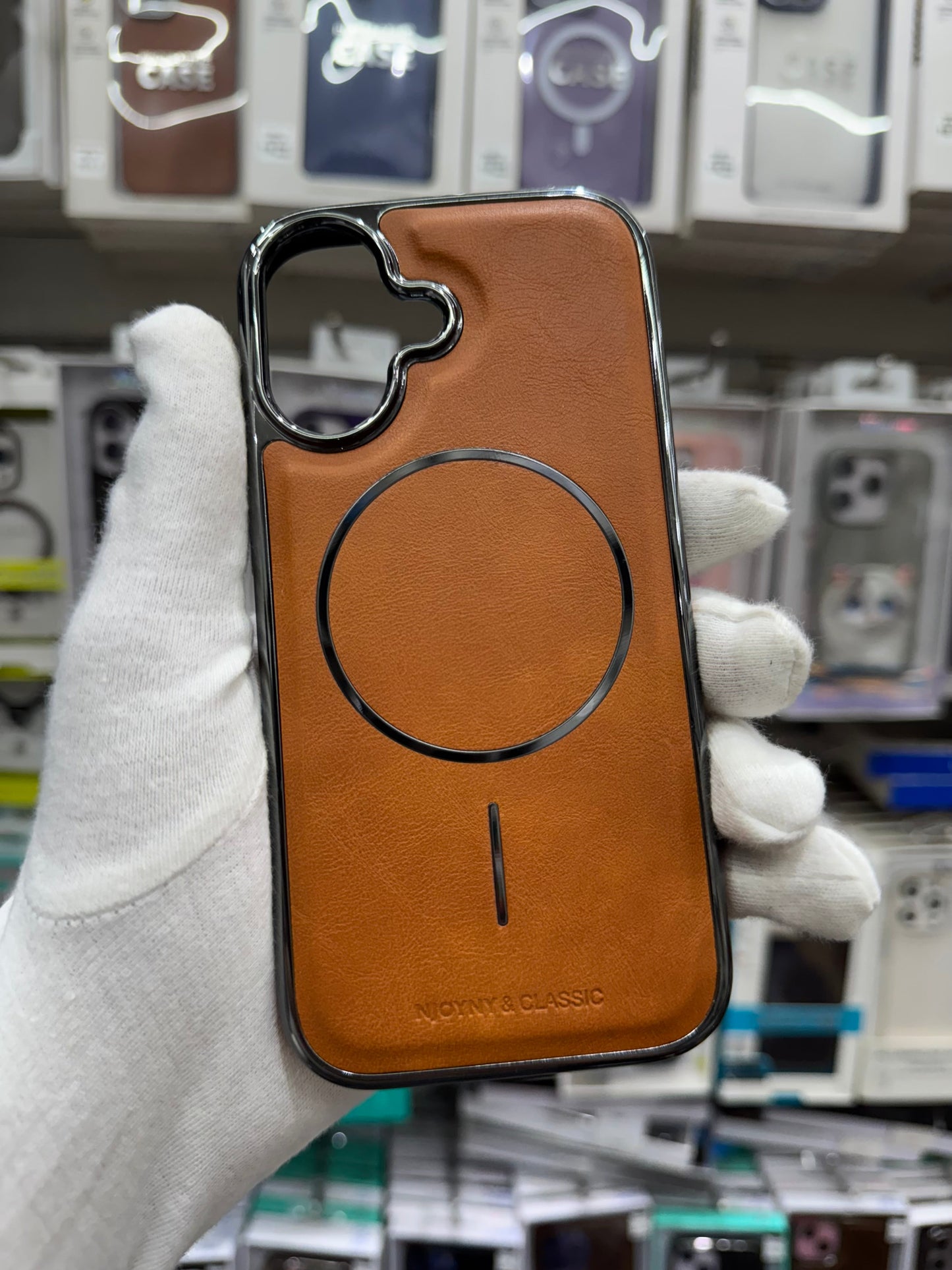 NY Classic Leather Magsafe Case - iPhone 17