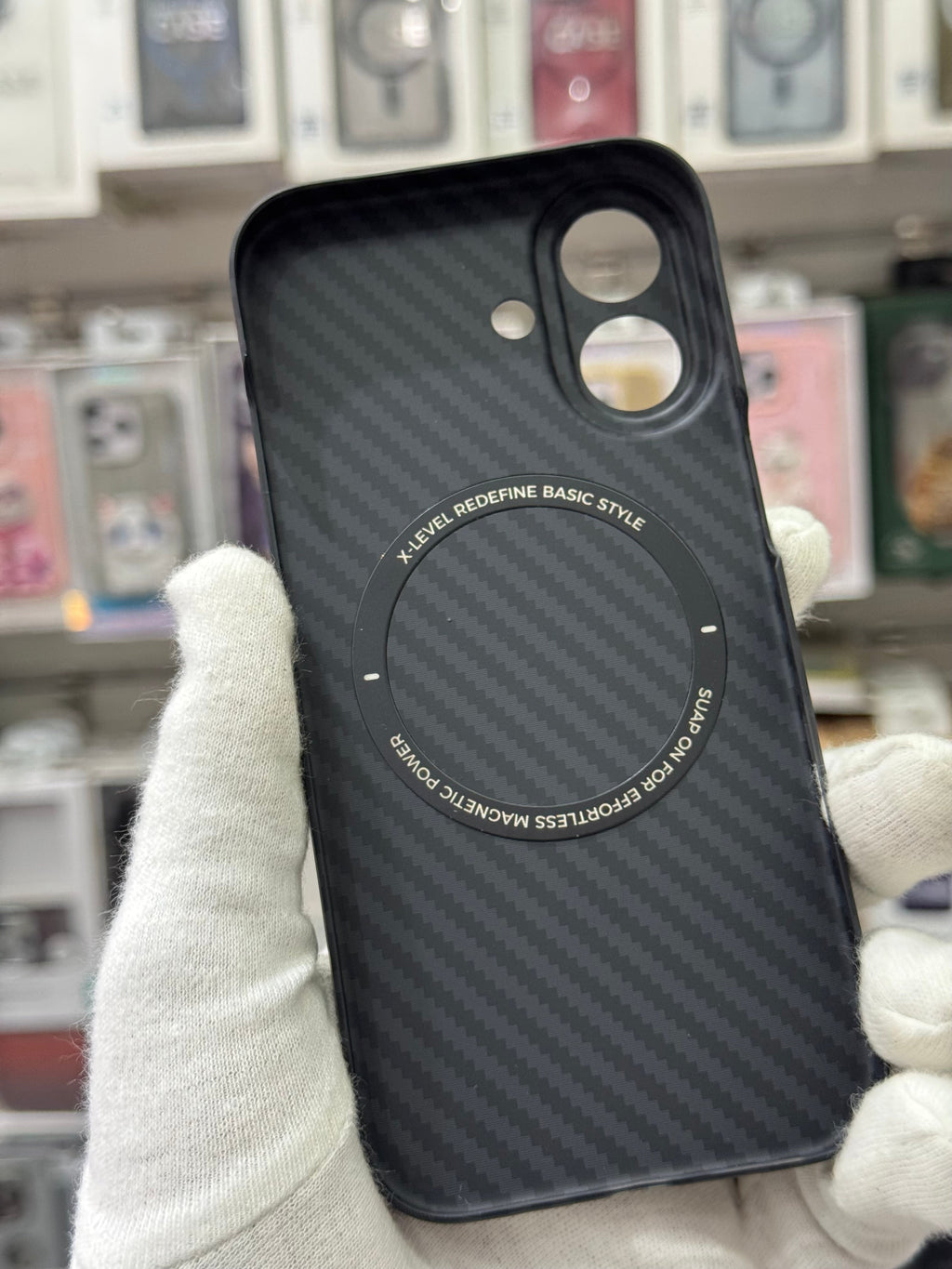 X-LEVEL Magneti Carbon Fiber Texture Case - iPhone 17 Back Cover