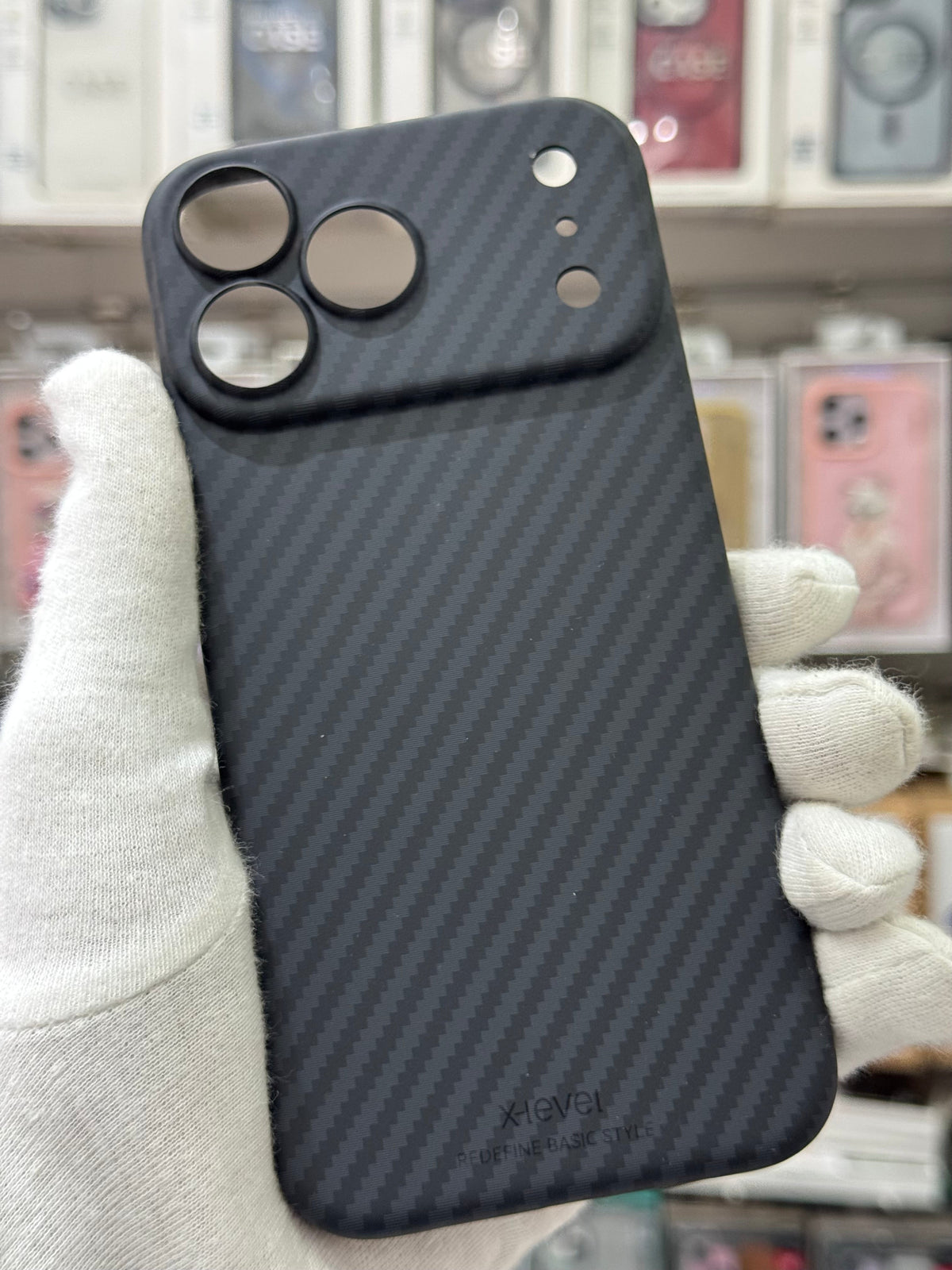X-LEVEL Magnetic Carbon Fiber Texture Case - iPhone 17 Pro Back Cover