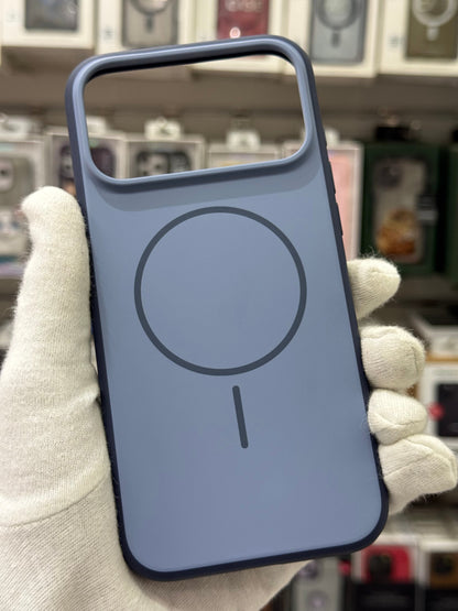 Trunzo Matte Finish Magsafe Silicone Case With Ai Sensor - iPhone 17 Pro Max