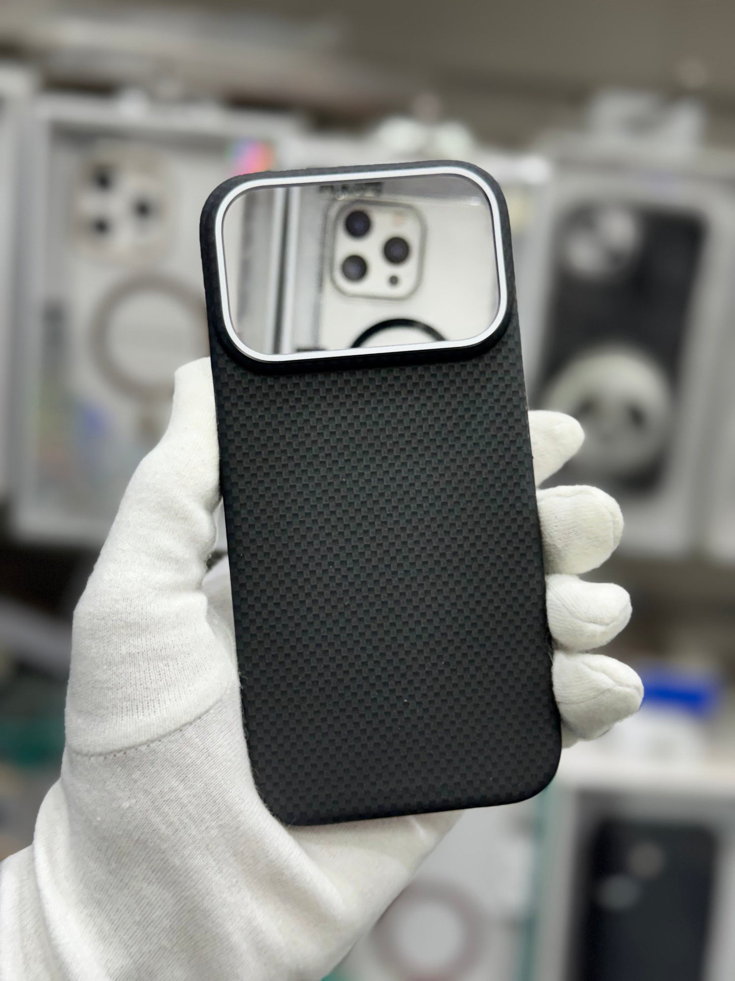 X-Level Mars Carbon Fiber Textute Magnet Case - iPhone 17 Pro