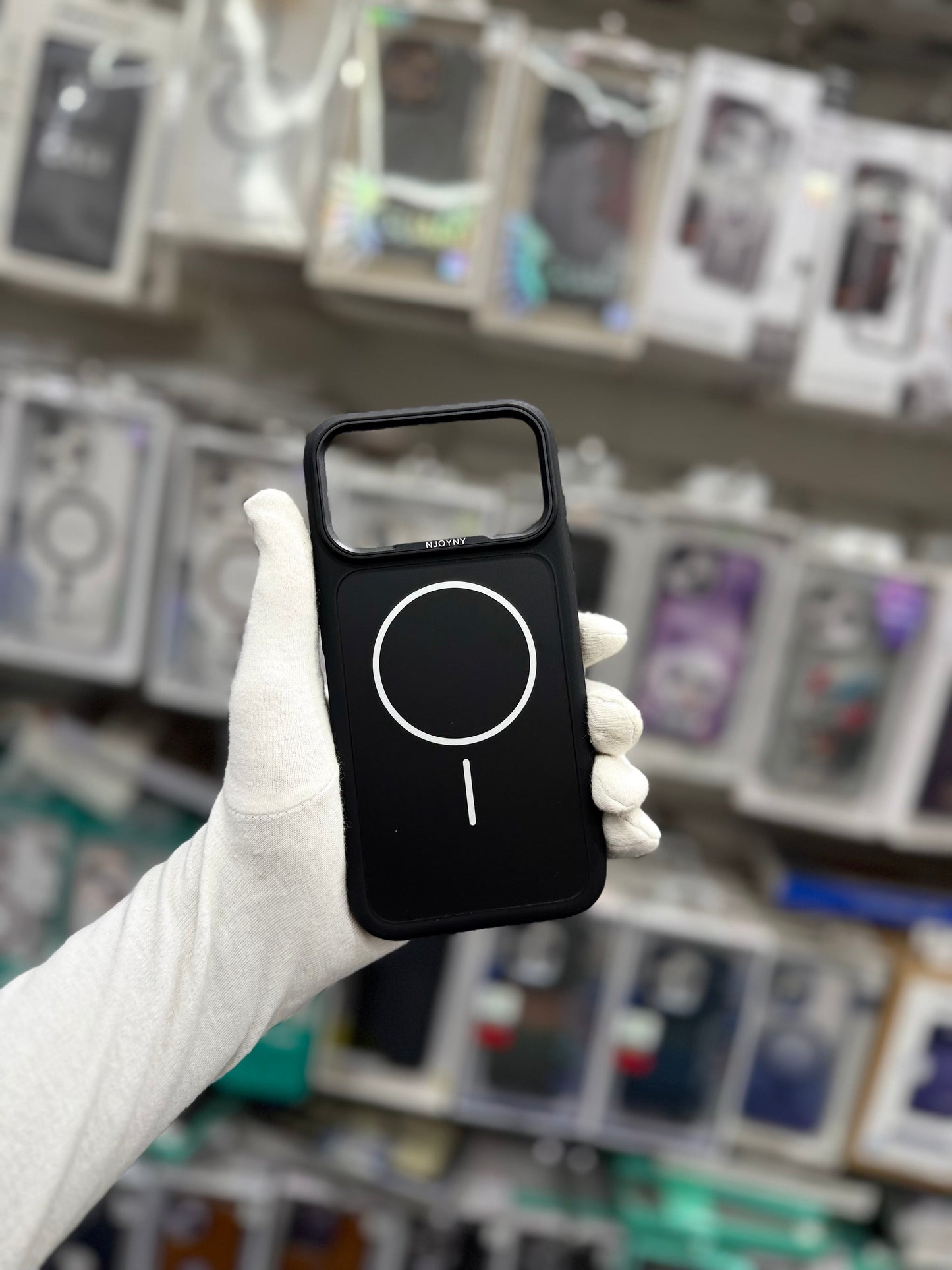 NY Mate Silicone Case With Magsafe - iPhone 17 Pro max