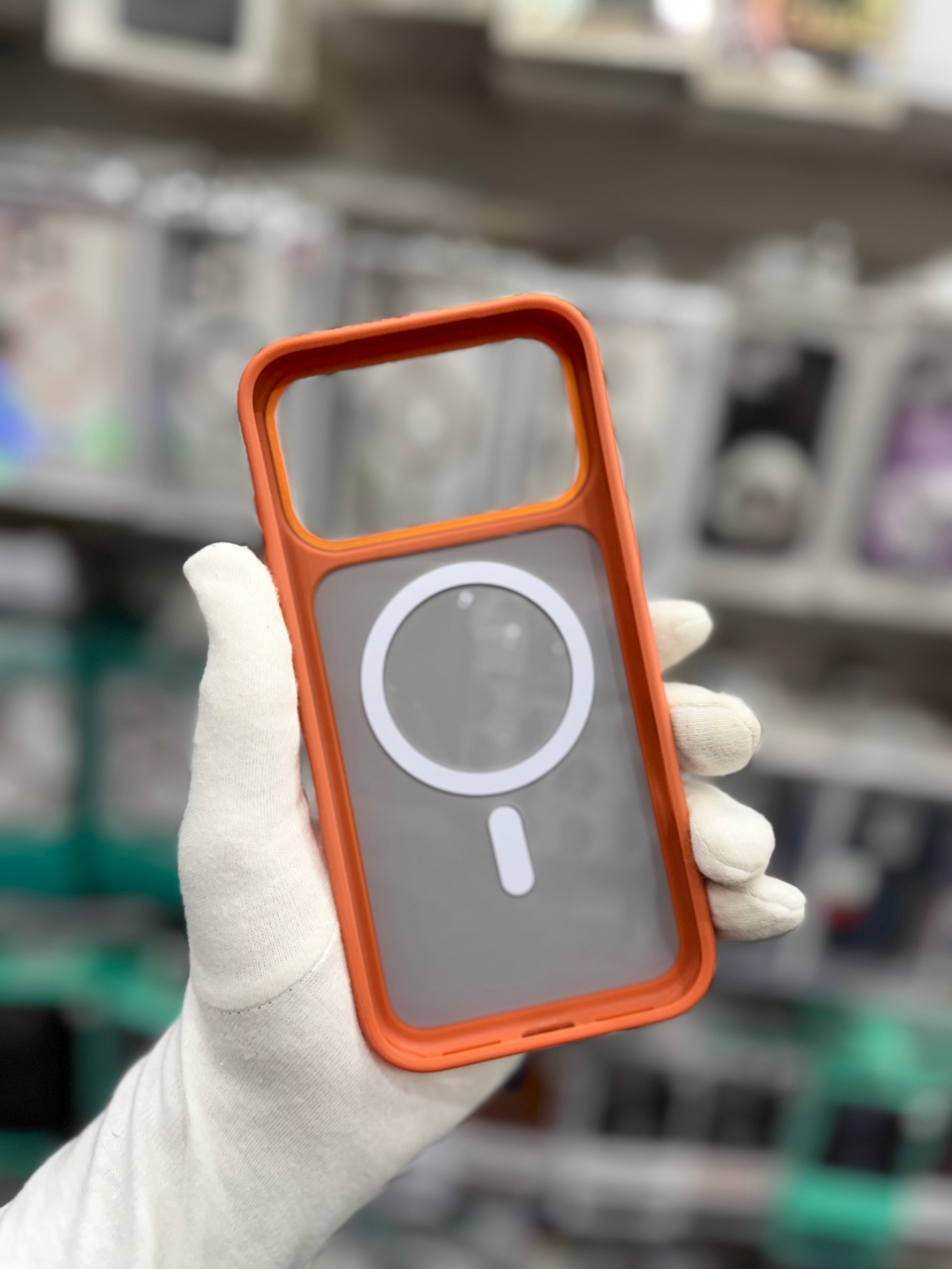 NY Mate Silicone Case With Magsafe - iPhone 17 Pro Back Cover