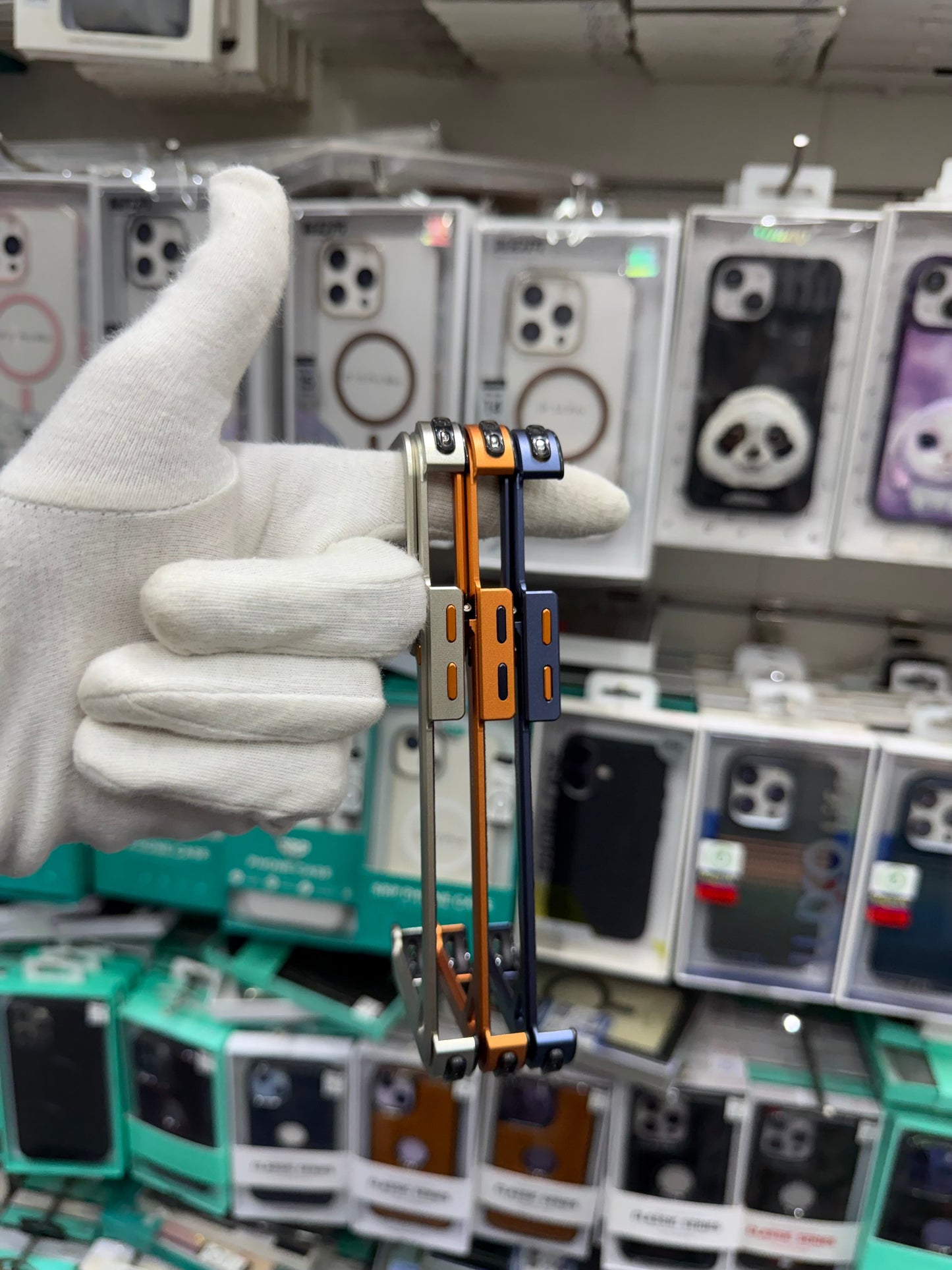 Metal Bumper Frame Case With Bracket Stand - iPhone 17 Pro Max