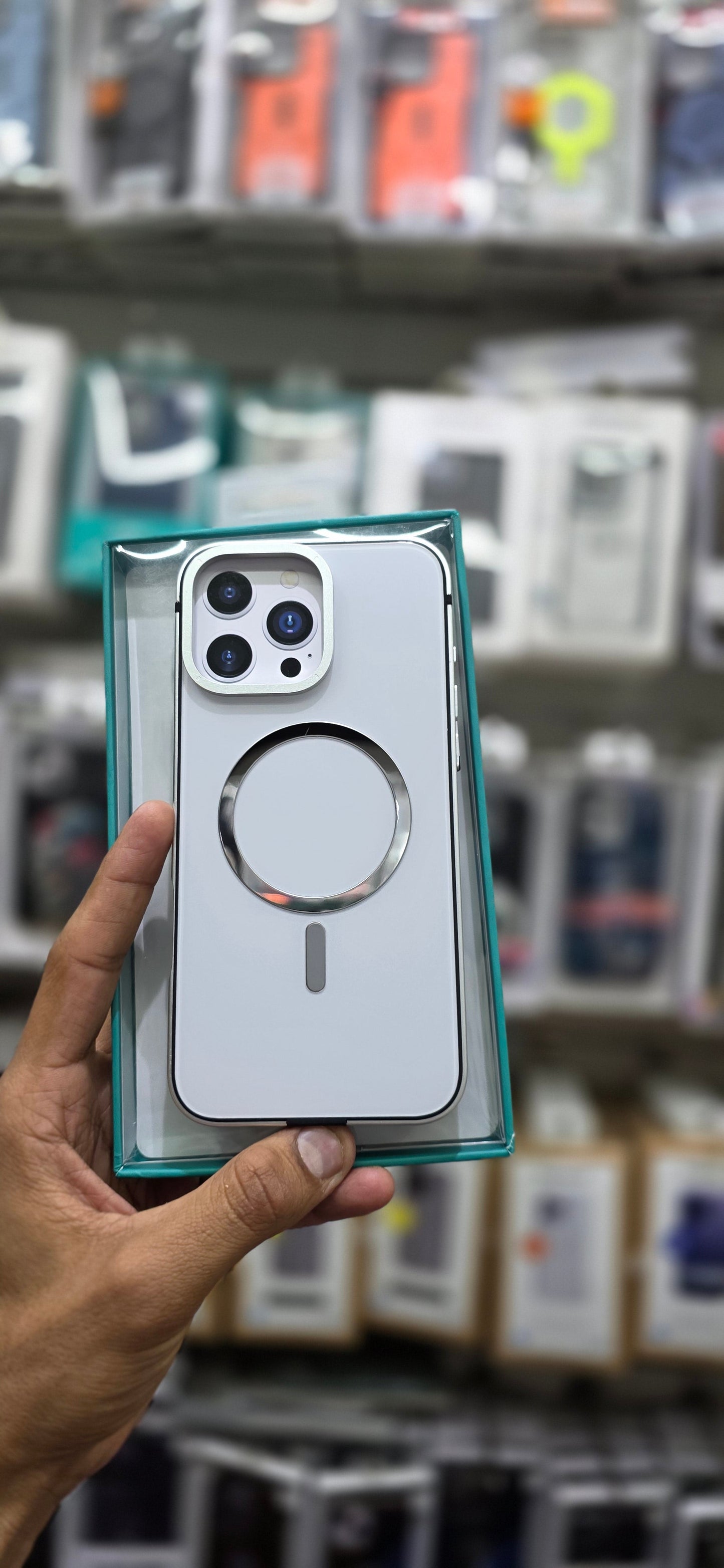 SRP Metallic MagSafe Case - iPhone 16 Pro Back Cover