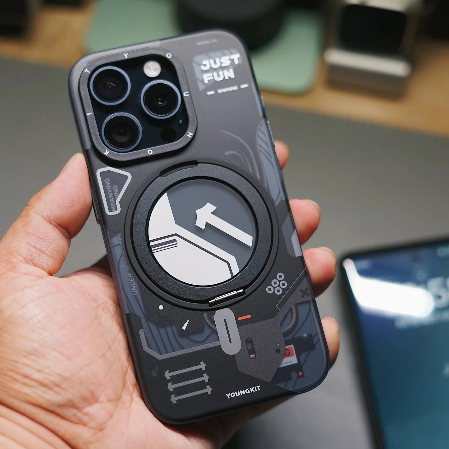YOUNGKIT Cyberpunk - iPhone 16 Pro Max Back Cover