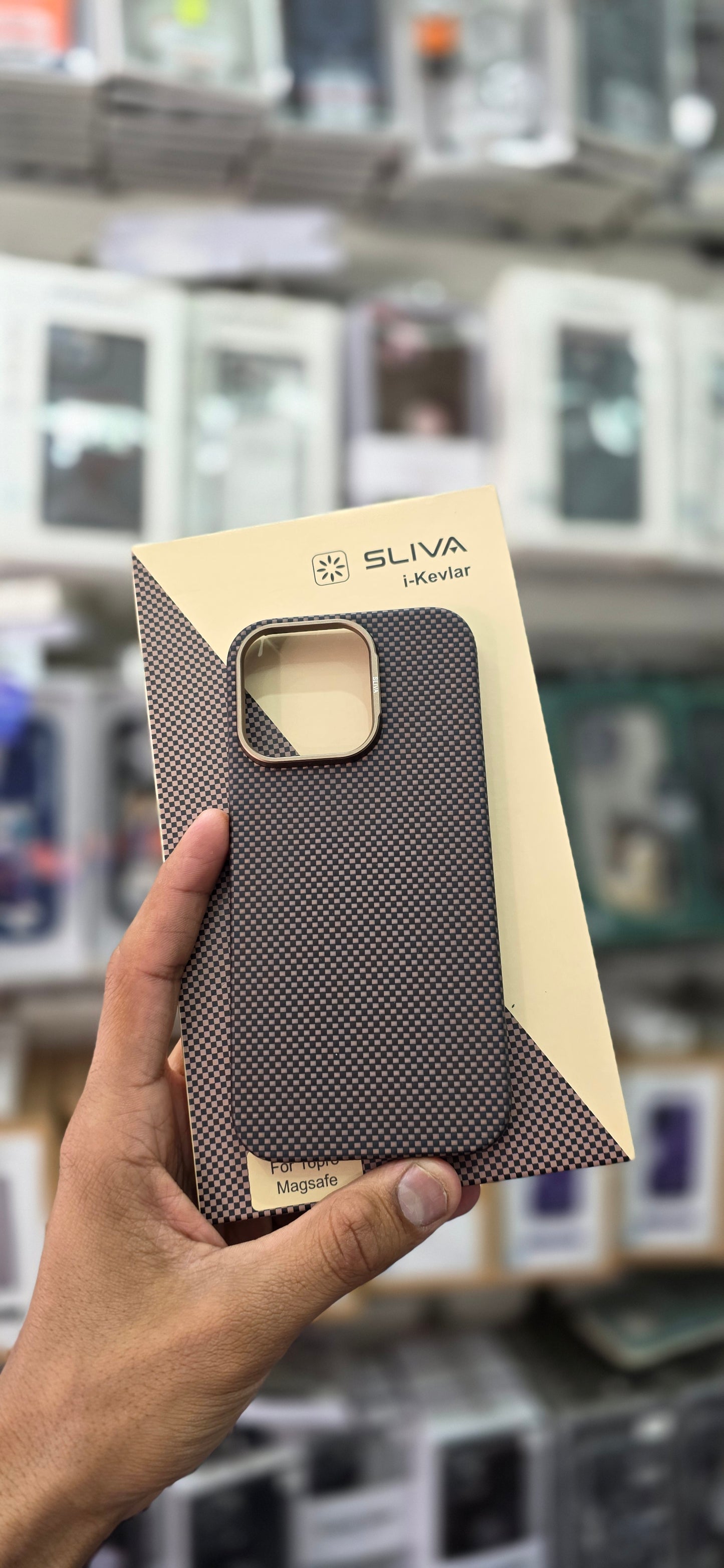 Sliva Real Carbon Fiber Case Super Slim Original with Magsafe - iPhone 16 Pro Max Cover