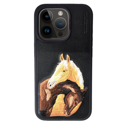 Santa Barbara Isidore Series For iPhone 15 Back Cover