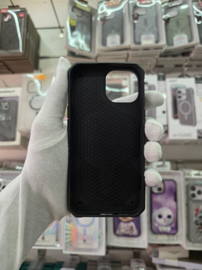 UAG Monarch Pro - iPhone 15 Back Cover
